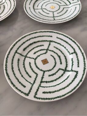 Swid Powell Salad/Desert Plate with Green Maze Motif and Gold Center (4)